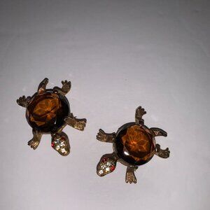 VTG 60s-70s De Nicola Turtle Gold Tone Topaz Glass Brooches Set of‎ 2